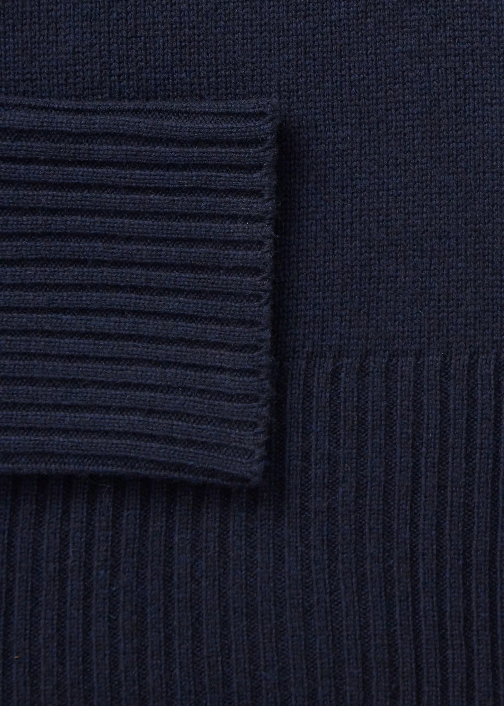 Strik<aiayu Freya sweater - pure yak Navy