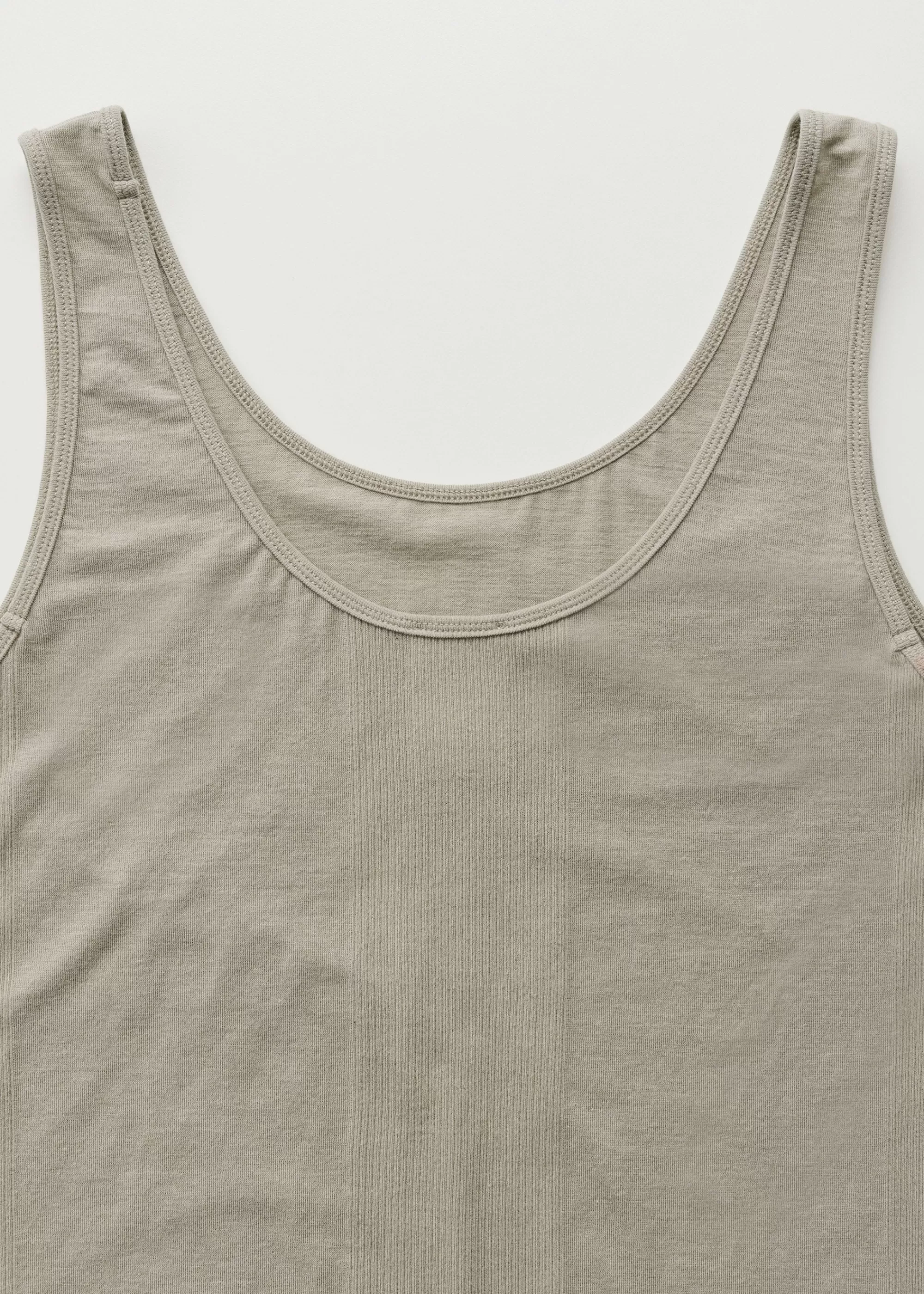 T-Shirts & Tops<aiayu Gentle cashmere tank Grey